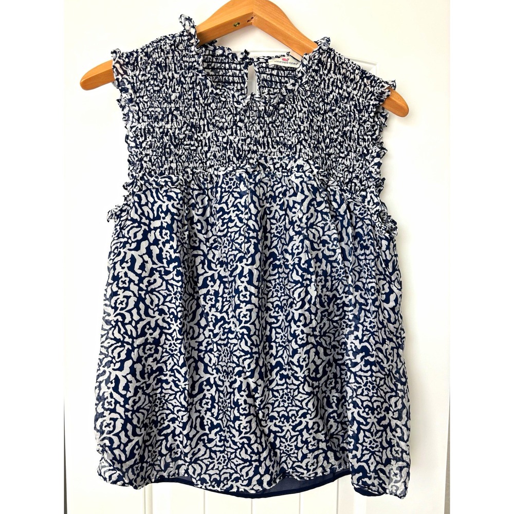 Vineyard Vines Women's Blue/White Abstract Smocked Ruffle Sleeveless V-Neck Top
